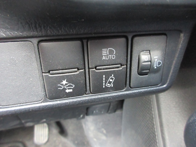 19 Corolla Axio(960)white-22