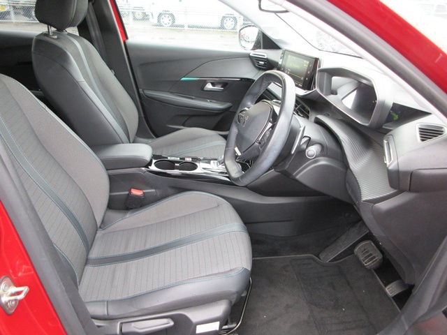 20 208(046)red-19