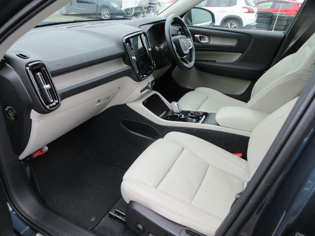 19 XC40(886)blue-05