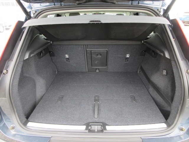 19 XC40(886)blue-09