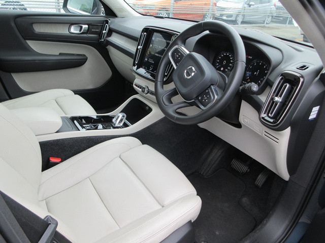19 XC40(886)blue-23
