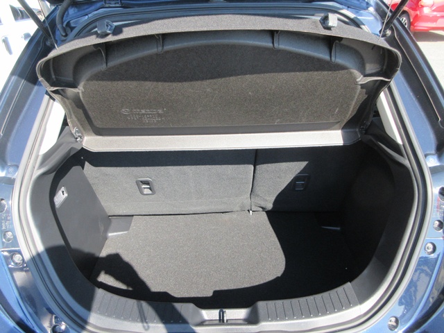 19 Mazda2(647)blue-09