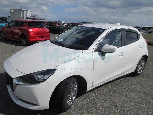 20 Mazda2(342)pearl-03