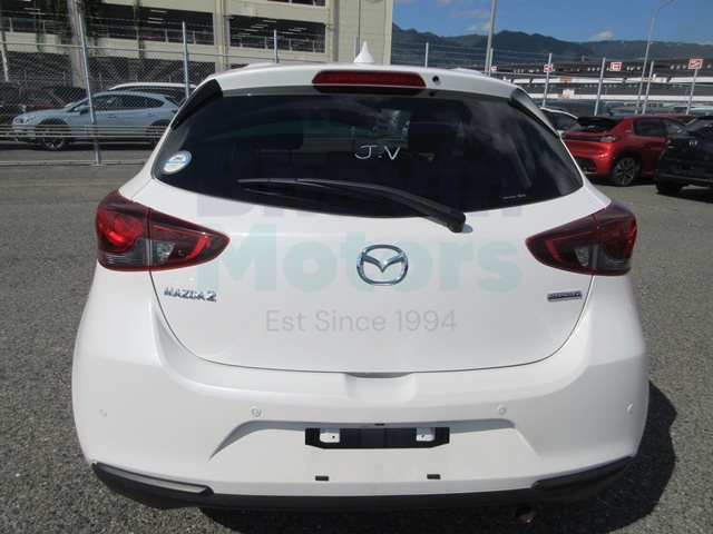 20 Mazda2(342)pearl-11